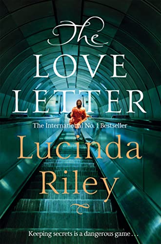Beispielbild für The Love Letter: A thrilling novel full of secrets, lies and unforgettable twists zum Verkauf von WorldofBooks