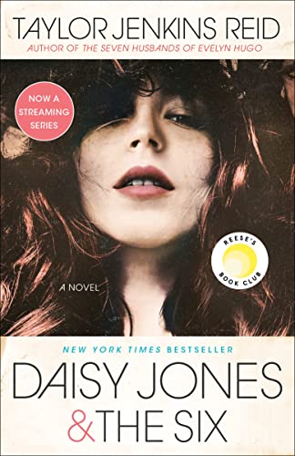 Beispielbild für Daisy Jones & The Six: A Novel zum Verkauf von Kennys Bookstore