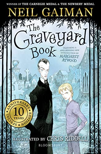 Beispielbild fr The Graveyard Book: Tenth Anniversary Edition zum Verkauf von WorldofBooks
