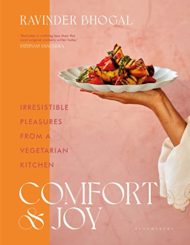 Beispielbild fr Comfort and Joy : Irresistible Pleasures from a Vegetarian Kitchen zum Verkauf von Better World Books