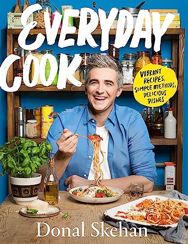 Beispielbild fr Everyday Cook: Vibrant Recipes, Simple Methods, Delicious Dishes zum Verkauf von WorldofBooks