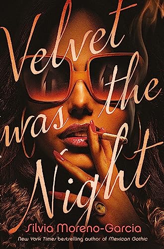 Imagen de archivo de Velvet was the Night a la venta por Books From California