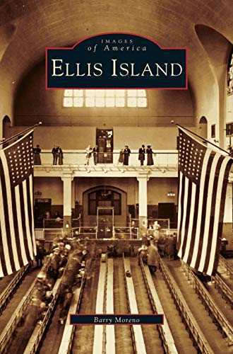 9781531608811: Ellis Island