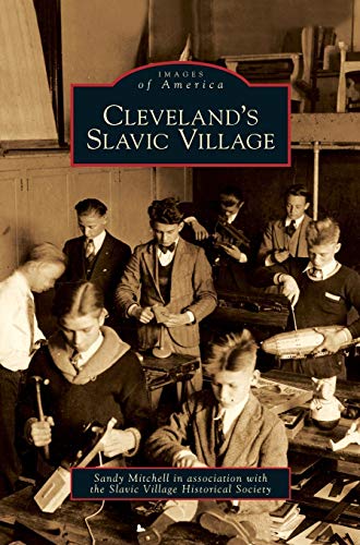 9781531639273: Cleveland's Slavic Village