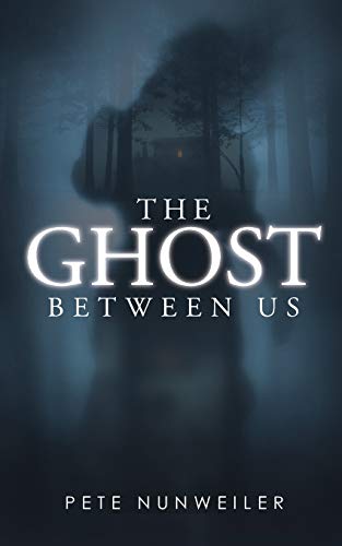 9781532397707: The Ghost Between Us