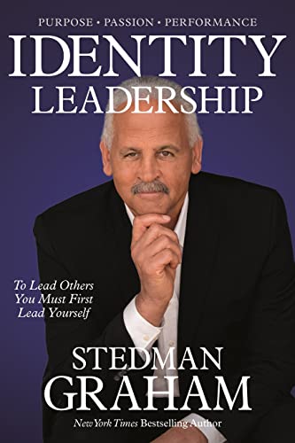 Beispielbild fr Identity Leadership : To Lead Others You Must First Lead Yourself zum Verkauf von Better World Books