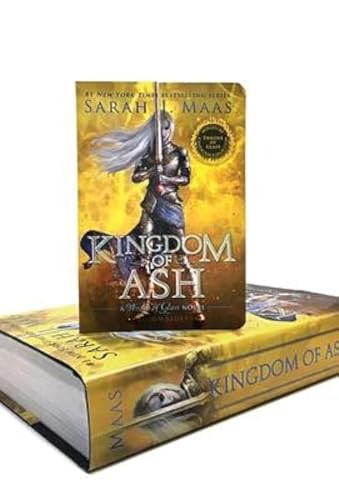 Beispielbild fr Kingdom of Ash - Target Exclusive (Throne of Glass, 7) zum Verkauf von The Happy Book Stack