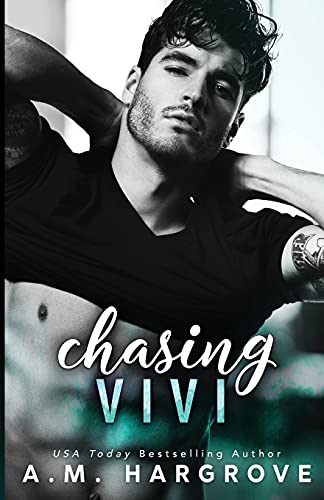 Imagen de archivo de Chasing Vivi (The Men of Crestview) a la venta por Half Price Books Inc.