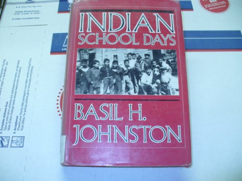 Beispielbild fr Indian School Days zum Verkauf von Montclair Book Center