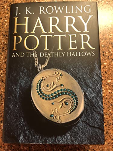 Stock image for Harry Potter and the Deathly Hallows for sale by ThriftBooks-Reno