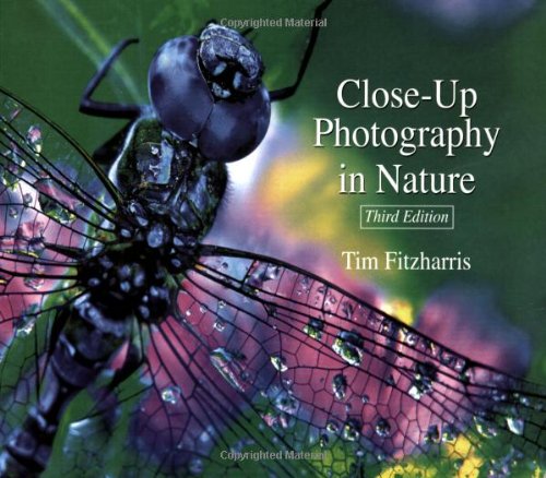 Beispielbild fr Close-Up Photography in Nature zum Verkauf von Better World Books