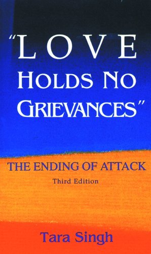 9781555310073: Love Holds No Grievances: The Ending of Attack