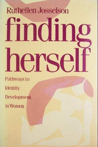 Beispielbild fr Finding Herself : Pathways to Identity Development in Women zum Verkauf von Better World Books