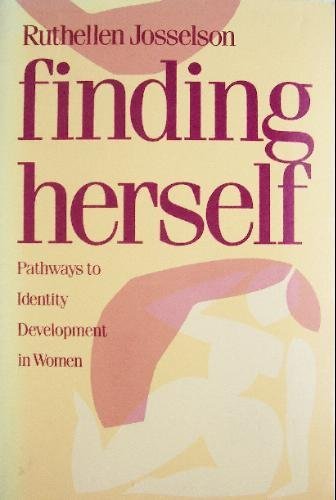 Imagen de archivo de Finding Herself : Pathways to Identity Development in Women a la venta por Better World Books