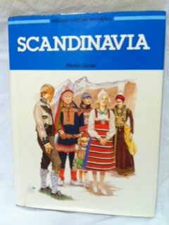 9781555467395: Scandinavia (National costume reference series)