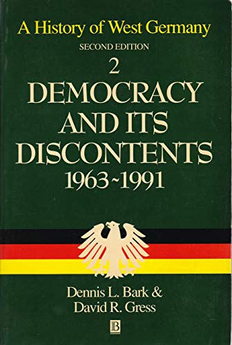 Imagen de archivo de A History of West Germany Vol. 1 : From Shadow to Substance 1945-63 a la venta por Better World Books: West