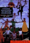 9781557983909: Finding Solutions to Social Problems: Behavioral Strategies for Change