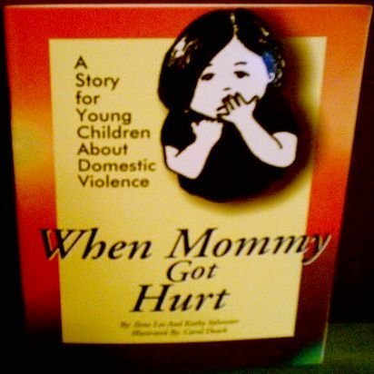 Imagen de archivo de When Mommy Got Hurt a la venta por Better World Books