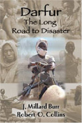 Imagen de archivo de Darfur: The Long Road to Disaster a la venta por Goodwill of Colorado