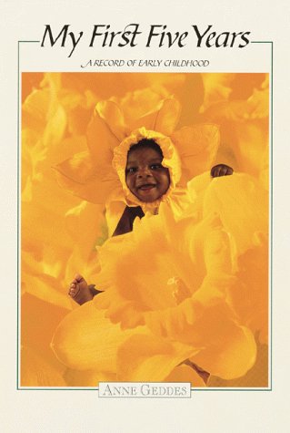 Beispielbild fr Daffodils: A Record of Early Childhood zum Verkauf von ThriftBooks-Atlanta
