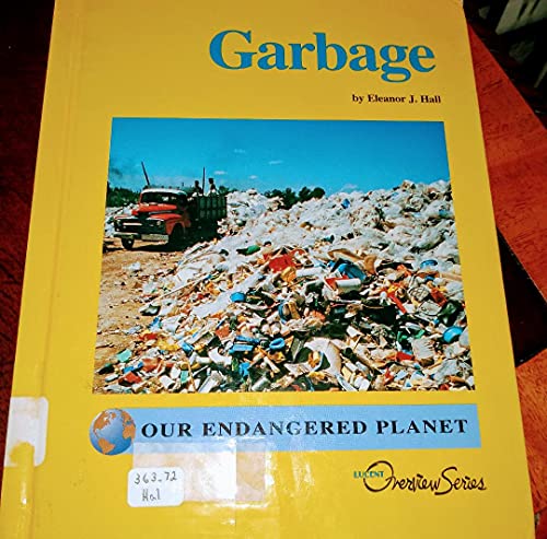 Beispielbild fr Garbage (Lucent Overview Series) zum Verkauf von Hawking Books