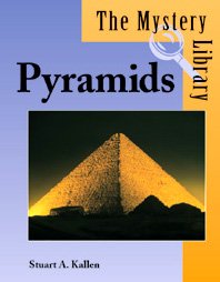 9781560067733: Pyramids (Mystery Library)