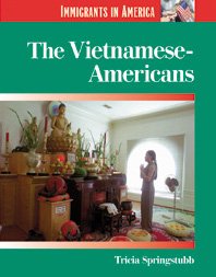 9781560069645: Vietnamese (Immigrants in America)