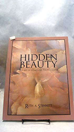 Beispielbild fr Hidden Beauty: The Art of Gemstone Photography zum Verkauf von AwesomeBooks