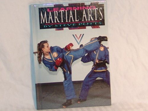 9781560654032: Learning Martial Arts (New Action Sports)