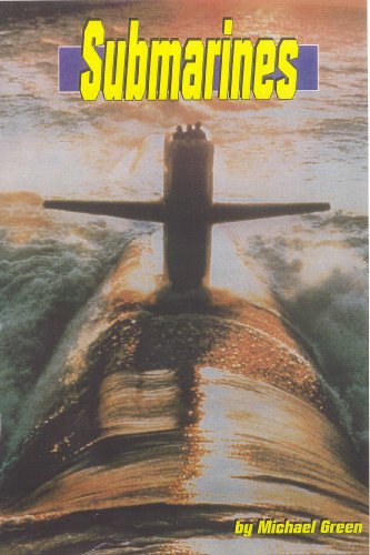 9781560655558: Submarines (Land and Sea)