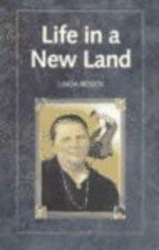 9781562120160: Life in a New Land (Open Door Books)