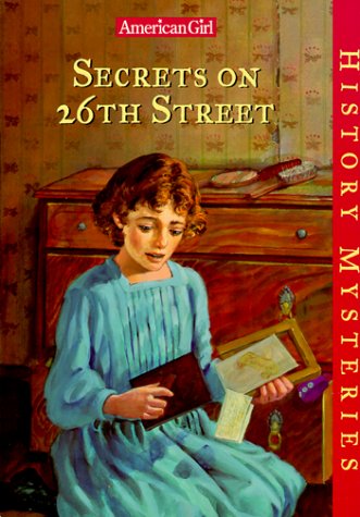 Beispielbild fr Secrets on 26th Street (American Girl History Mysteries) zum Verkauf von SecondSale