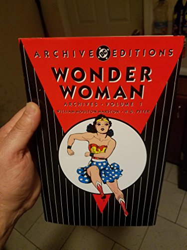 Beispielbild fr Wonder Woman Archives 1 zum Verkauf von GF Books, Inc.