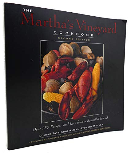 9781564402349: Martha's Vineyard Cookbook: Over 250 Recipes and Lore from a Bountiful Island