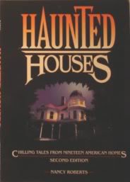 Beispielbild fr Haunted Houses: Chilling Tales from Nineteen American Homes (A Campfire Book) zum Verkauf von Half Price Books Inc.