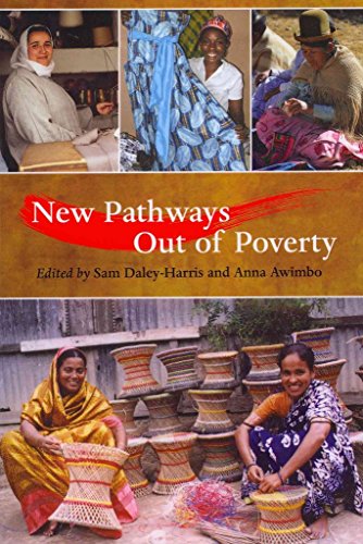 9781565494381: New Pathways Out of Poverty