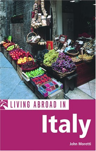 Imagen de archivo de Living Abroad in Italy a la venta por Decluttr