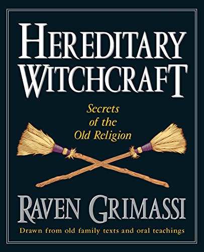 Beispielbild fr Hereditary Witchcraft: Secrets of the Old Religion zum Verkauf von SecondSale
