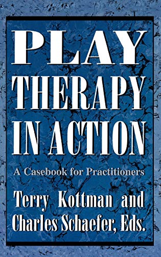 Imagen de archivo de Play Therapy in Action: A Casebook for Practitioners a la venta por Friends of  Pima County Public Library