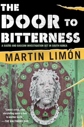 9781569474358: The Door to Bitterness: A Sergeants Sueo and Bascom Mystery (Vol. 4) (A Sergeants Sueo and Bascom Novel)