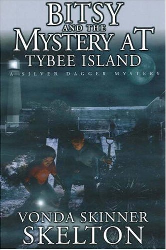 Beispielbild fr Bitsy And the Mystery at Tybee Island (Bitsy Burroughs Mysteries) zum Verkauf von SecondSale
