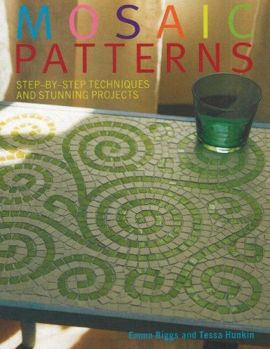 Beispielbild fr Mosaic Patterns : Step-by-Step Techniques and Stunning Projects zum Verkauf von Better World Books