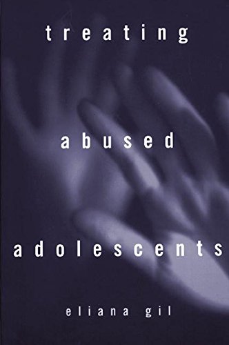 9781572301153: Treating Abused Adolescents