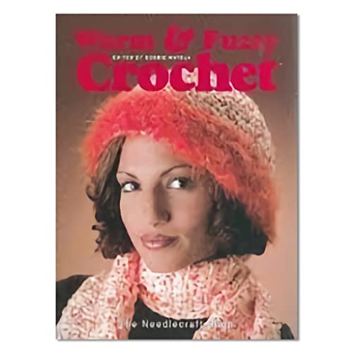 Beispielbild fr Warm & Fuzzy Crochet zum Verkauf von SecondSale