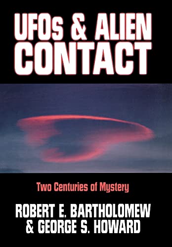 Beispielbild fr UFOs & Alien Contact : Two Centuries of Mystery zum Verkauf von Better World Books