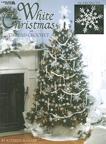 Beispielbild fr White Christmas in Thread Crochet-47 Designs include Garlands, Tree Toppers, Skirts, and Ornaments. zum Verkauf von Seattle Goodwill