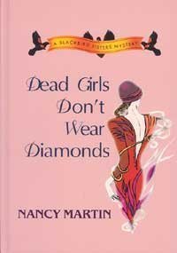 9781574905212: Dead Girls Don't Wear Diamonds (Beeler Large Print Series)