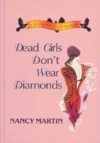9781574905212: Dead Girls Don't Wear Diamonds
