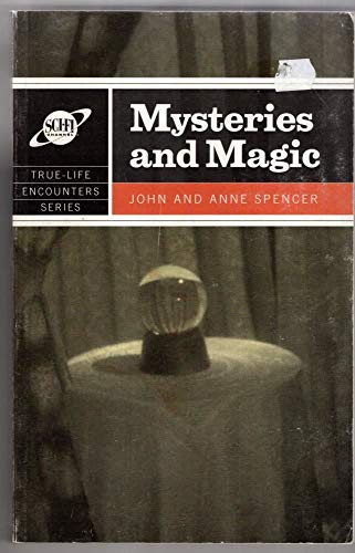Imagen de archivo de True Life Encounters Mysteries (True-Life Encounters Series) a la venta por Wonder Book