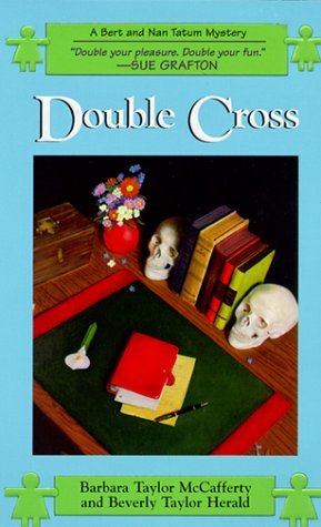 Beispielbild fr Double Cross: A Bert and Nan Tatum Mystery zum Verkauf von Wonder Book